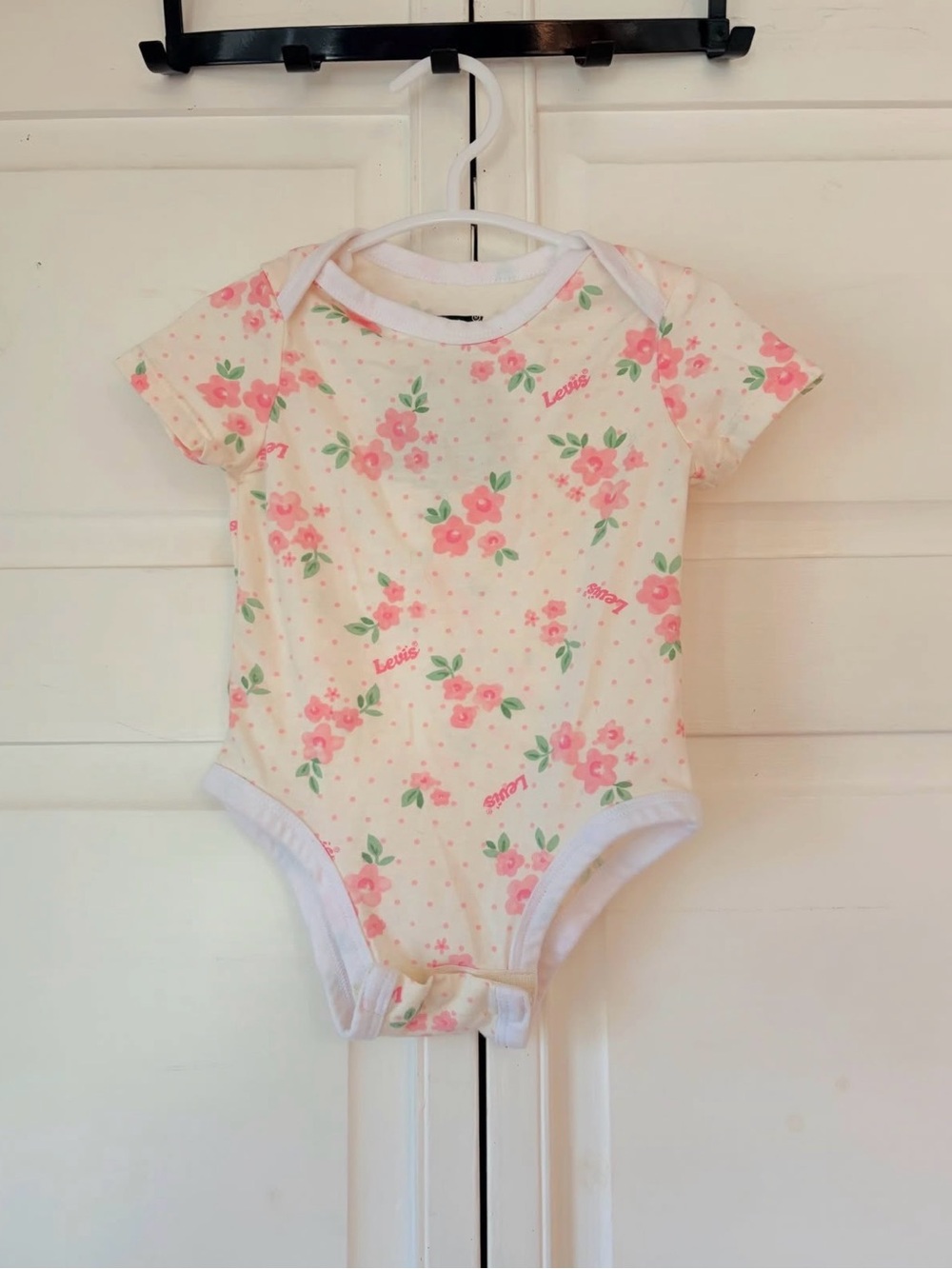 Levi’s Onesie